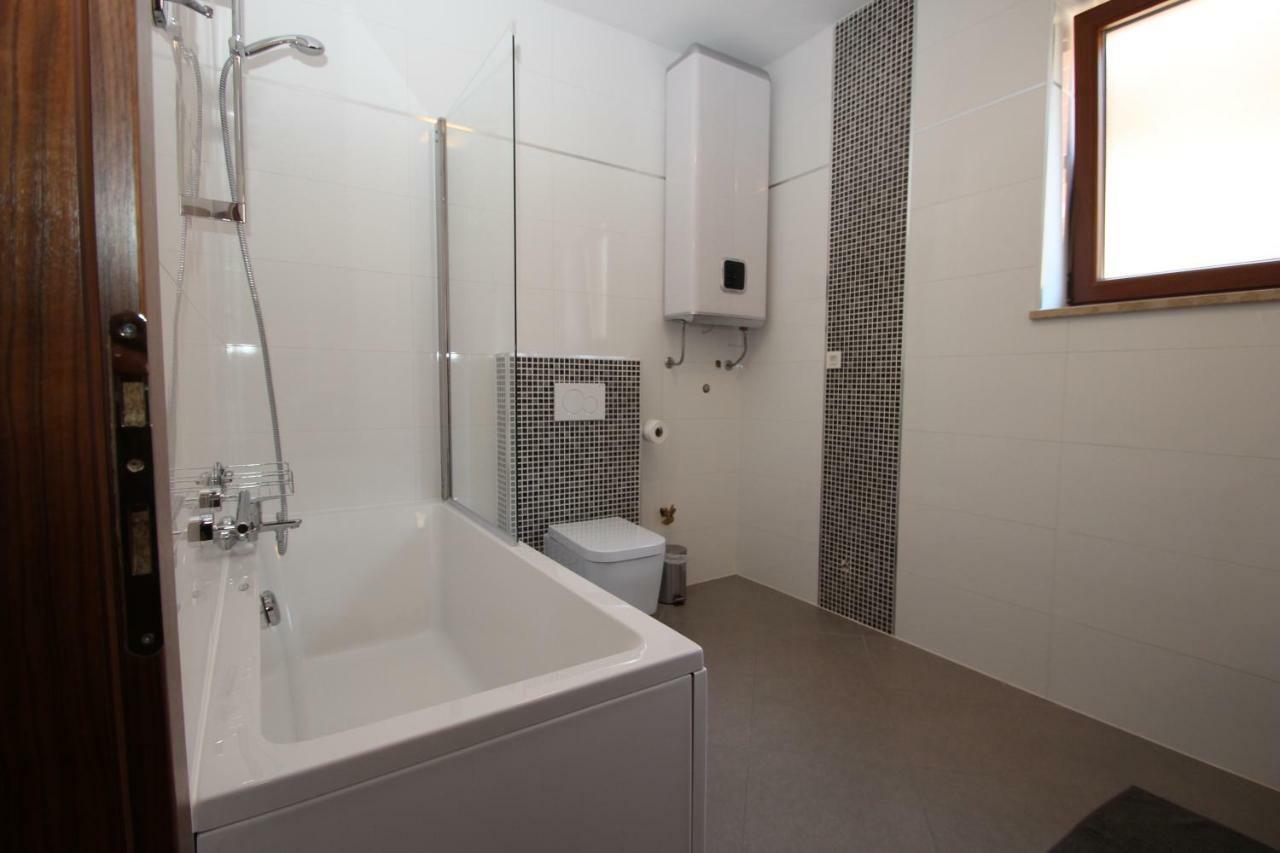 Villa Dora Vabriga Тар Экстерьер фото